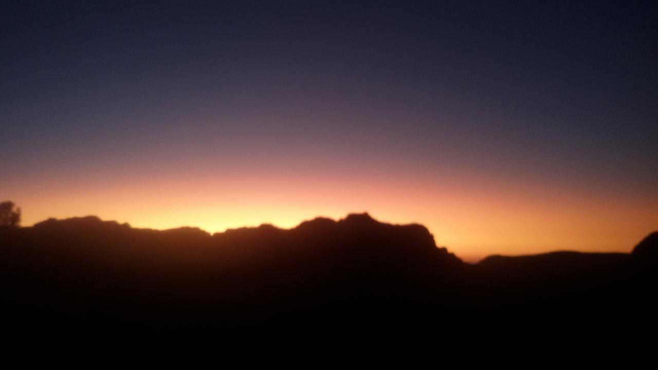 Bed and Breakfast Happy Bedouin House Petra Al Hayy Esterno foto